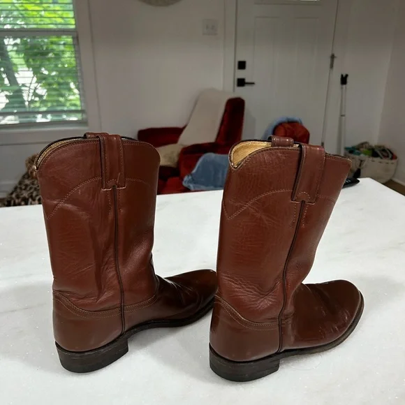 Justin Ropers - Picture 4 of 6